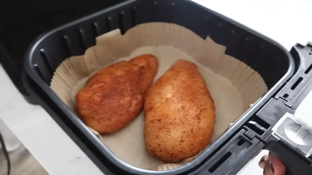 Can You Put Parchment Paper in an Air Fryer