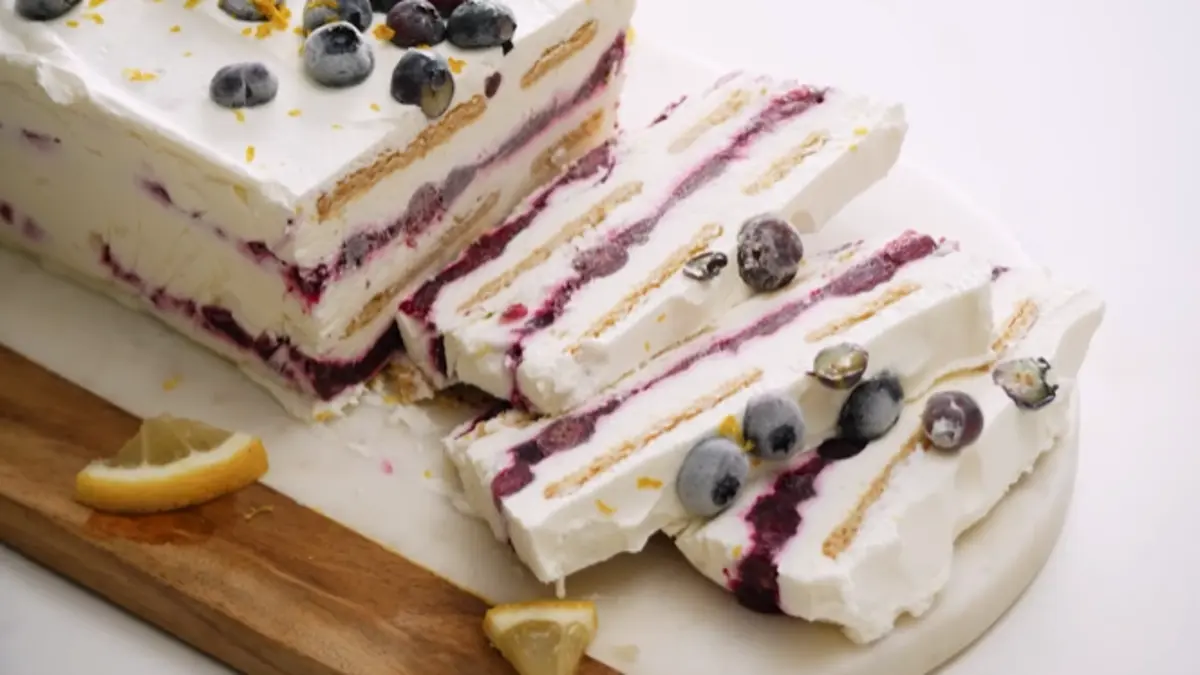 Blueberry Cheesecake Icebox Cake
