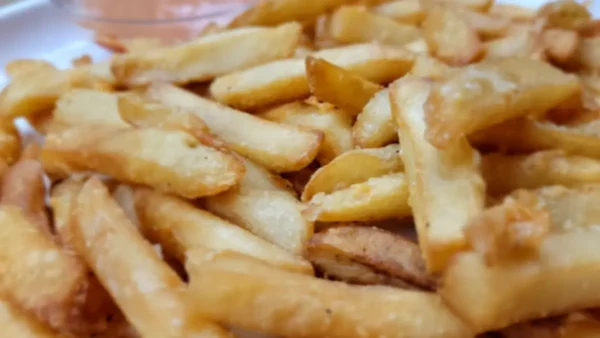 How to Reheat Fries in an Air Fryer