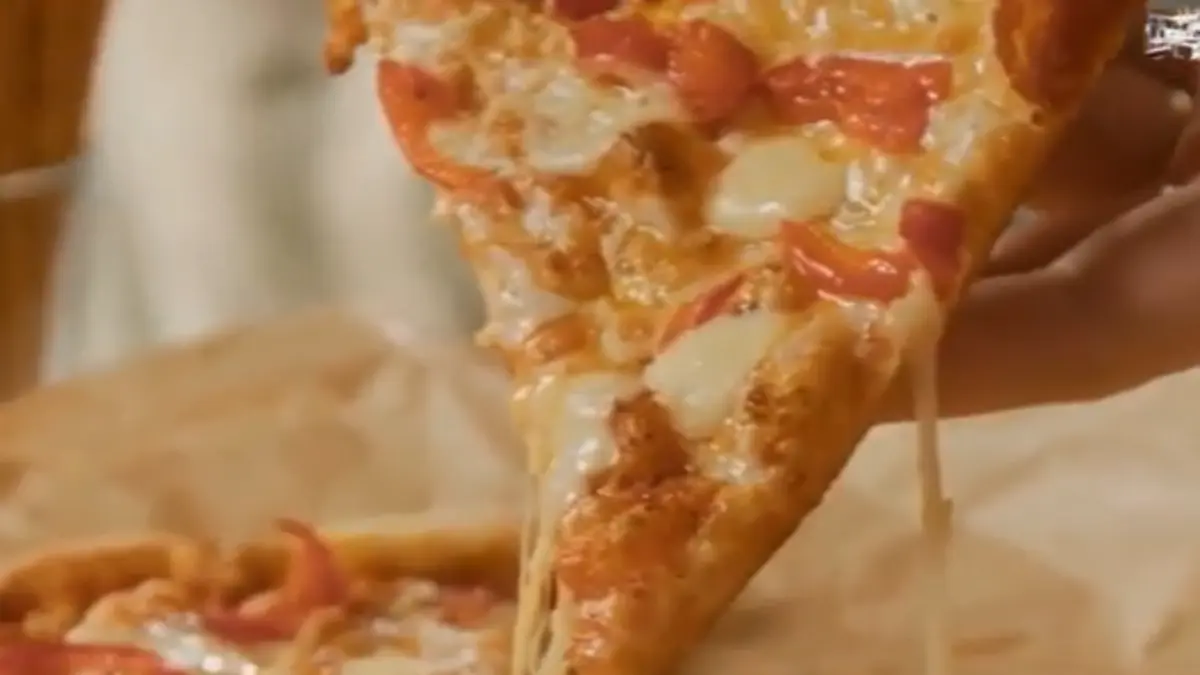 How to Reheat Pizza in an Air Fryer