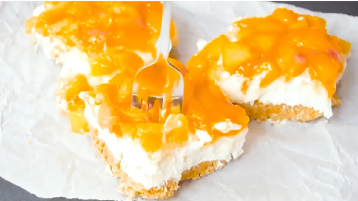 No-Bake Peaches & Cream Pie